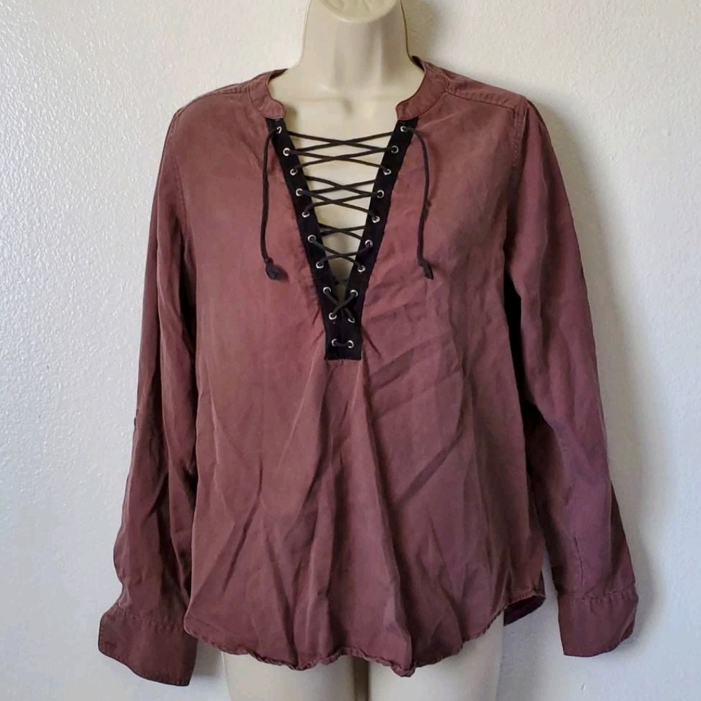 Express Lace-Up Blouse in Mauve
